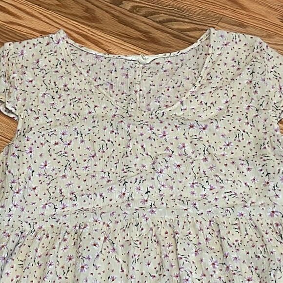 Floral Peplum Top, longer back - Picture 2 of 5